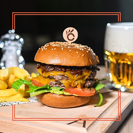 Bomba burgery v Teátru!